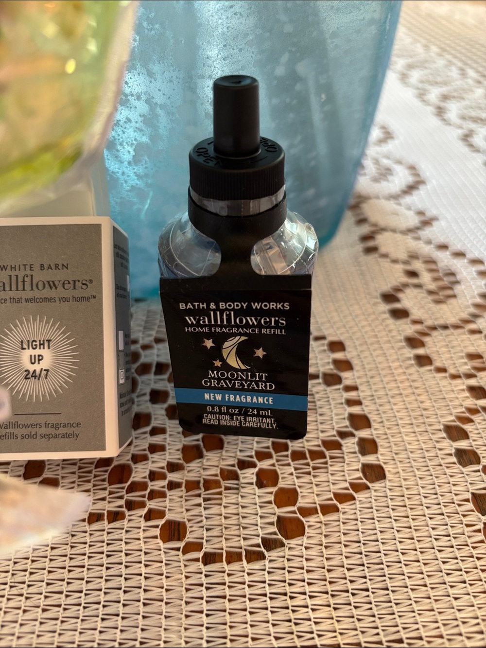 Bath & Body Works Halloween Cocktail Wallflower and Moonlit Graveyard Refill - Picture 2 of 4